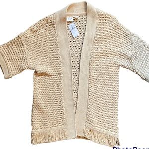 Beige GAP Sweater w / fringe shorter length sleeves NWT Size XL / 12